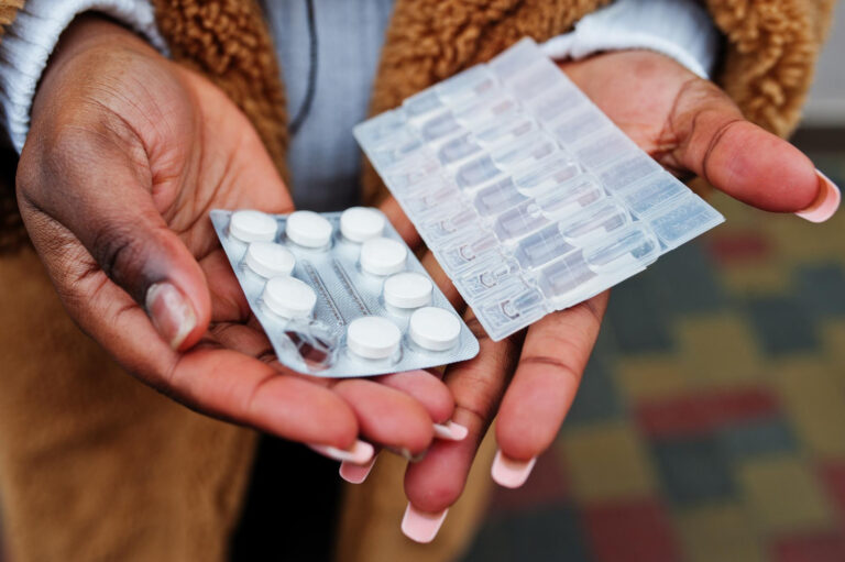 Les précautions à prendre pour éviter d’acheter des faux médicaments en Afrique.